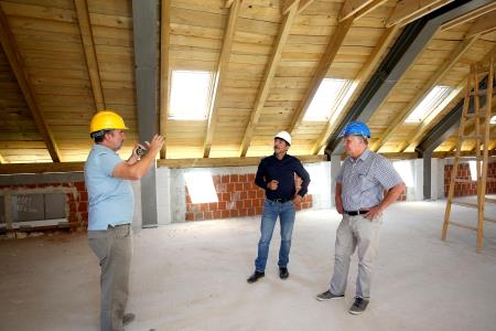 GRADBIŠČE CENTRA ZAŠČITE IN REŠEVANJA RAKEk 07 FOTO LJUBO VUKELIČ